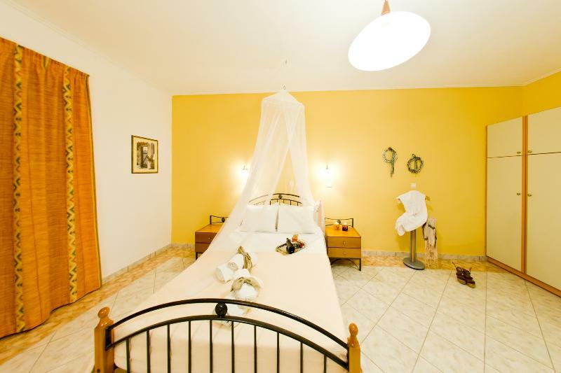 Remezzo Studios & Apartments Ammoudi Exterior foto